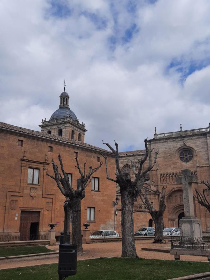 Plaza San Salvador Leilighet Ciudad-Rodrigo Eksteriør bilde